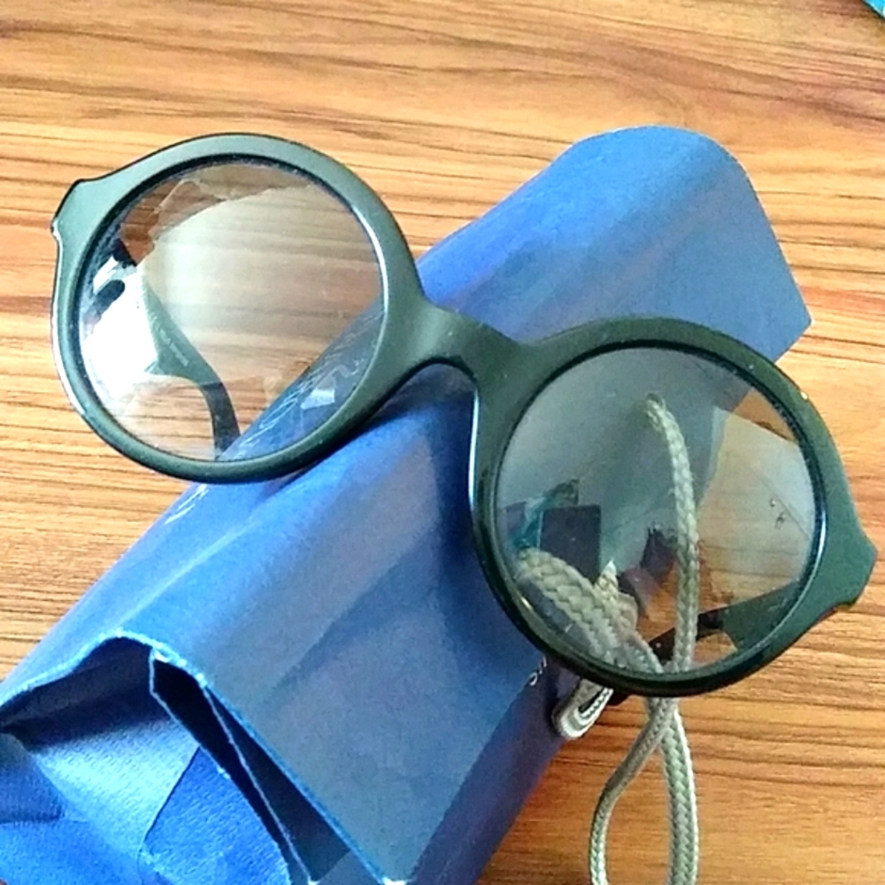 Kate Spade Sunglasses and case